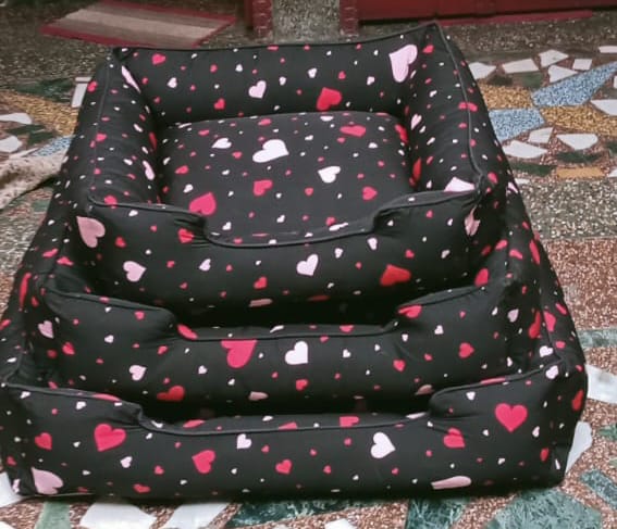 Classic Printed Bed – Black with Paws
