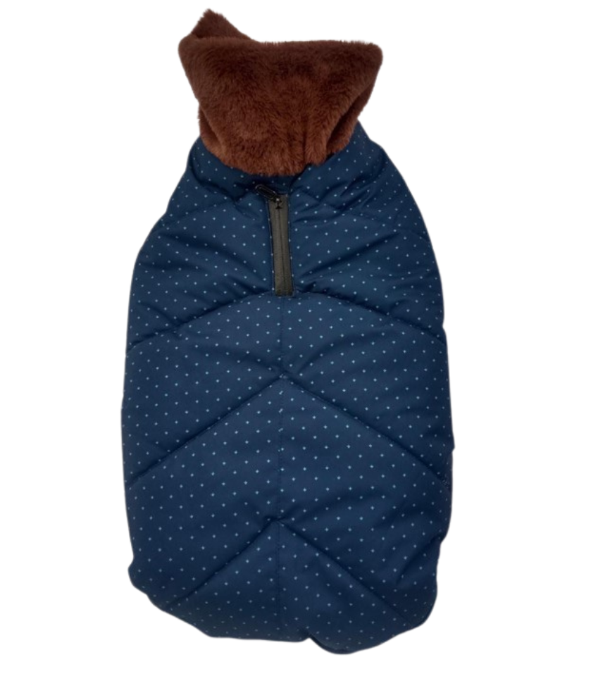 Turtleneck Sporty Jacket with Harness Hole